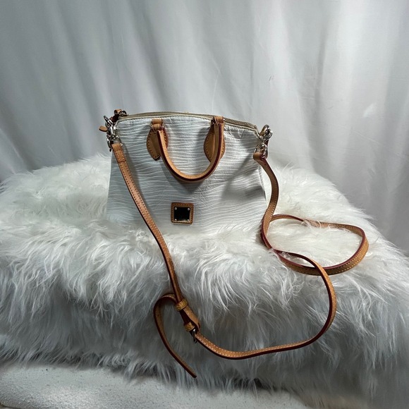 Dooney & Bourke White Pebble Leather Satchel Crossbody Bag - Picture 4 of 12